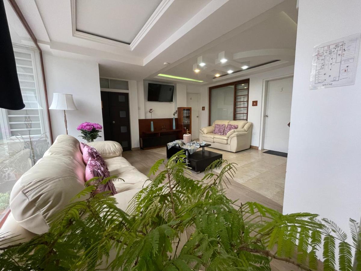 Hotel Shalom Ріобамба Екстер'єр фото