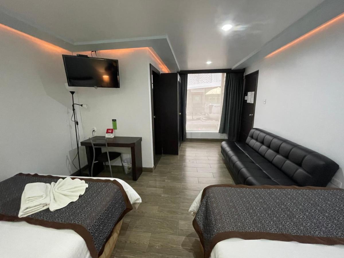 Hotel Shalom Ріобамба Екстер'єр фото
