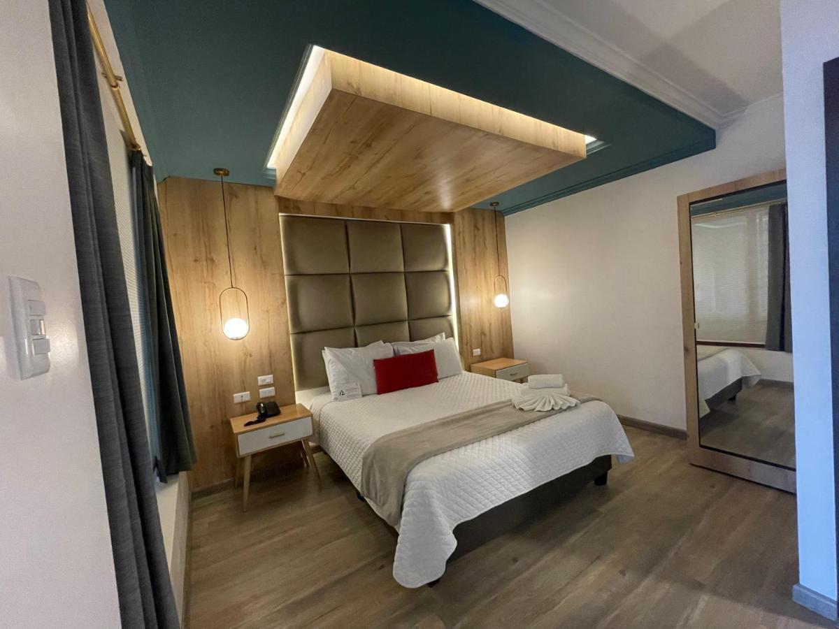 Hotel Shalom Ріобамба Екстер'єр фото