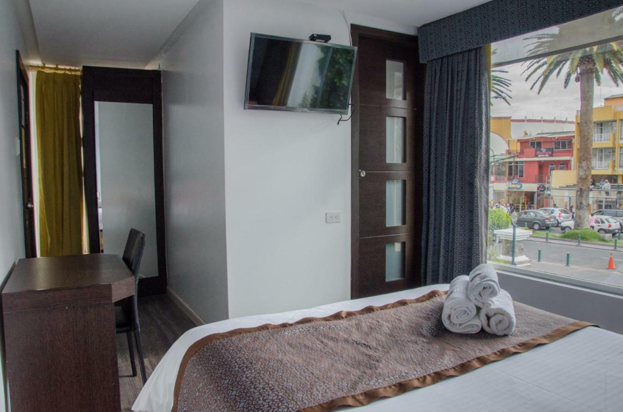 Hotel Shalom Ріобамба Екстер'єр фото